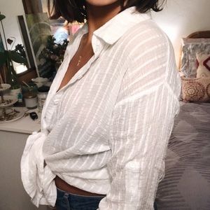 The perfect white button up